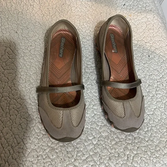 Skechers Mary Jane woman casual shoes size 10 - Picture 2 of 9